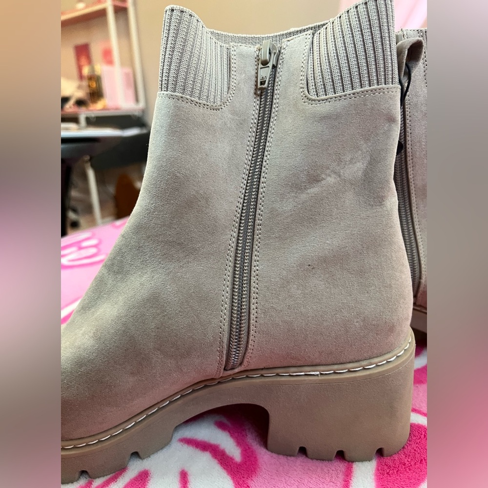 👢 No Boundaries Taupe Platform Ankle Boots – Size 11 | Great Find - Unworn 💫 - Picture 5 of 6
